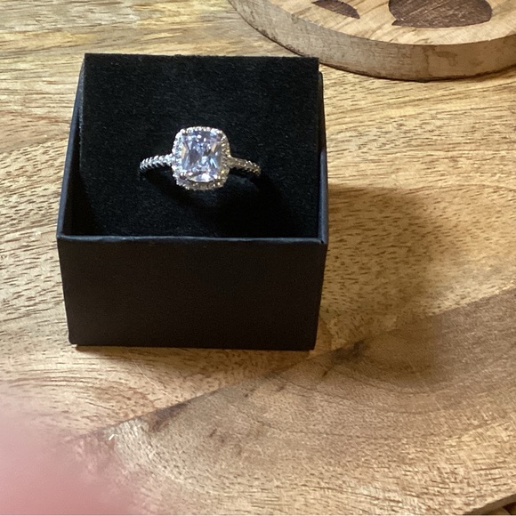 Sterling Stamped 925 CZ promise Ring - Picture 4 of 5